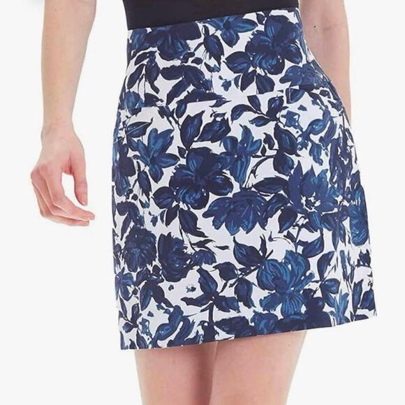 S.C. & Co. Pants - S.C. & Co Skort Size M Blue Floral 360 Tummy Control Pull On Stretch Pockets